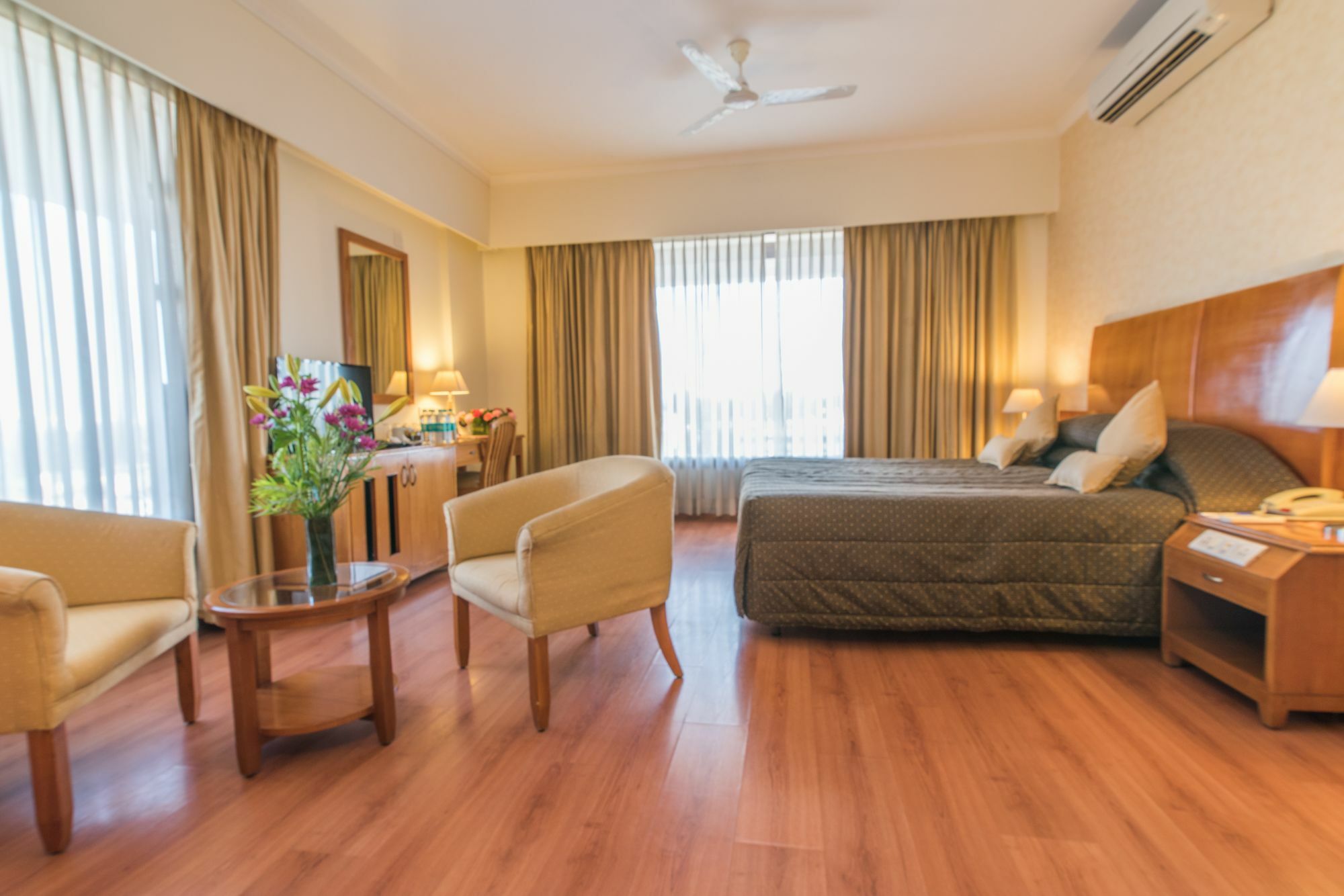 Sai Vishram Business Hotel Kammasandra Экстерьер фото